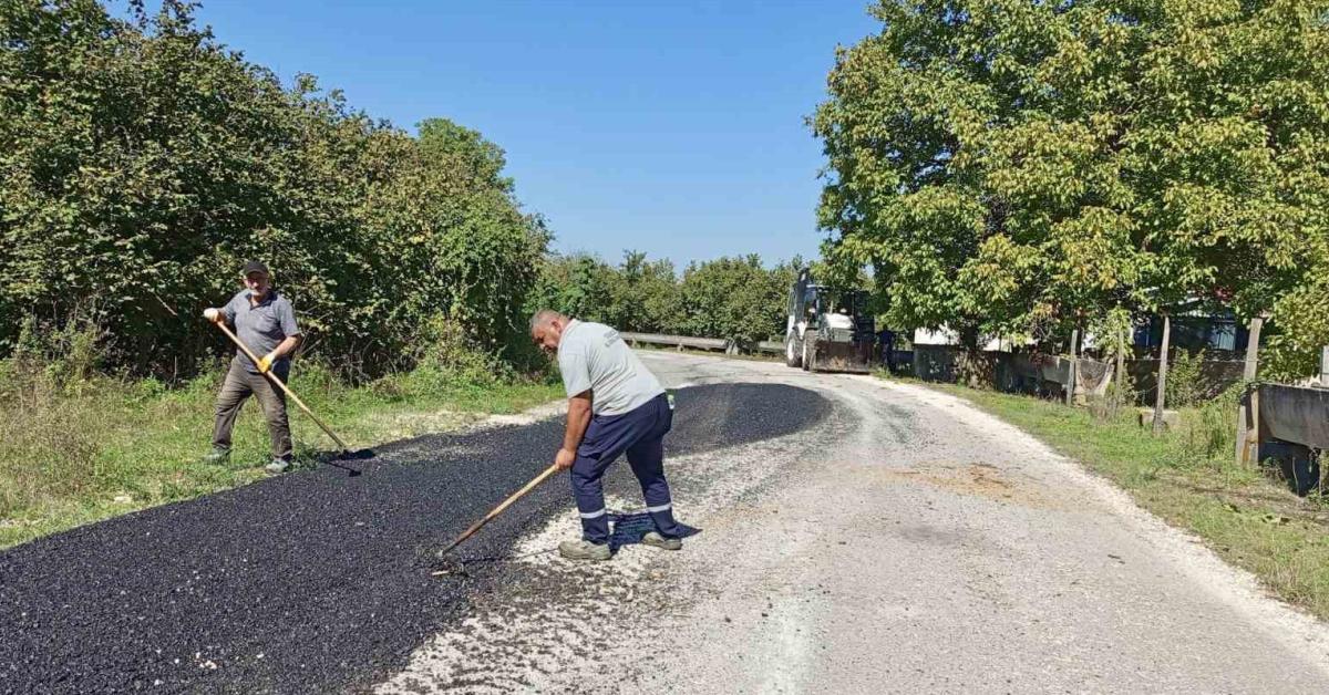 duzcede koy yollarinda yenileme seferberligi suruyor i3sBCujX.jpg