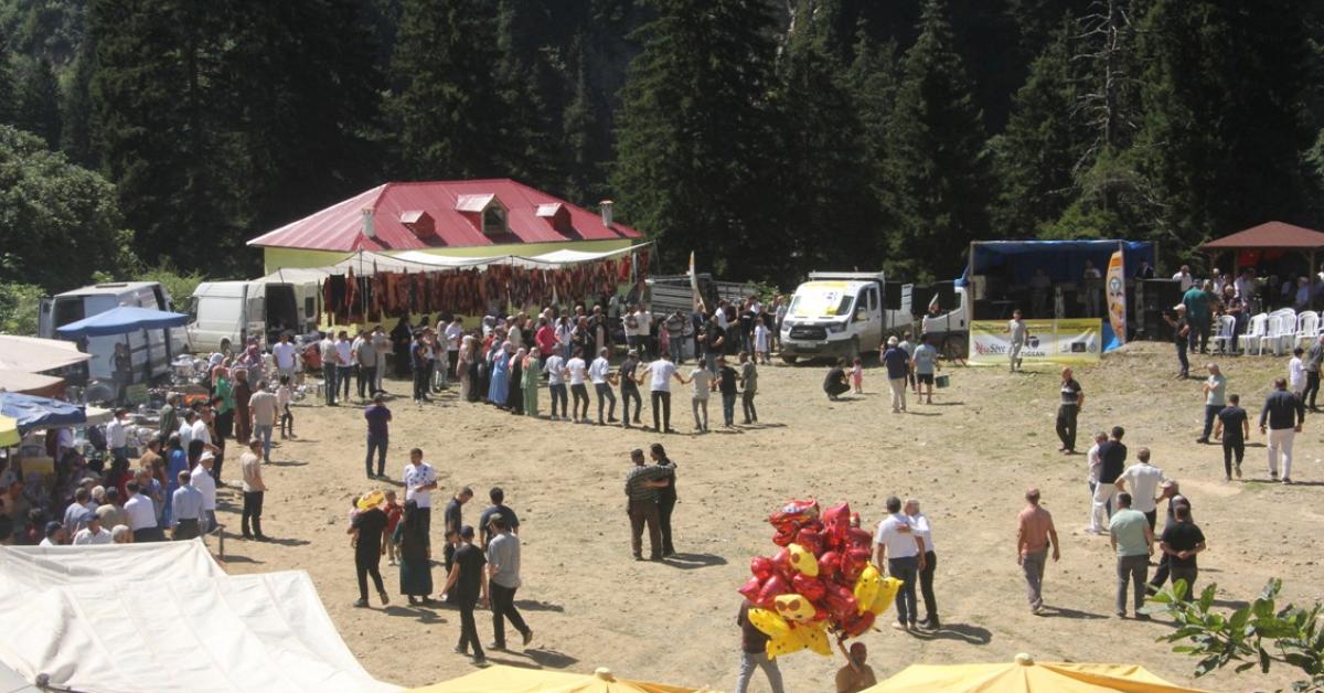 giresun gucede bal festivali coskusu mZiI8J6A.jpg