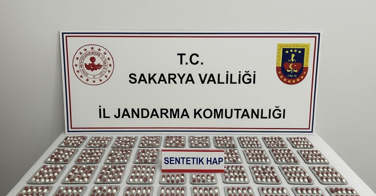 izmirden sakaryaya gelen uyusturucu agina darbe dvTSnKyc.jpg