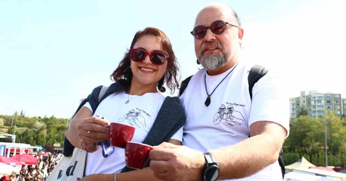 kahve tutkunlari ankarada bulustu X7lMeNdG.jpg
