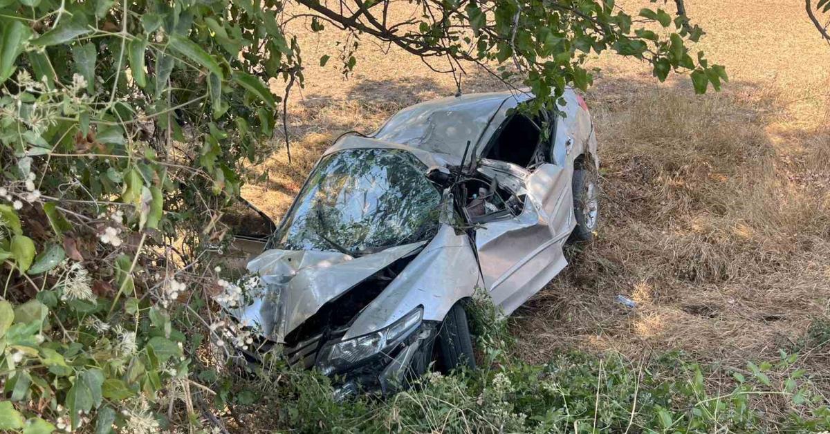 kastamonu sinop yolunda trafik kazasi otomobil sarampole yuvarlandi 328vONU3.jpg