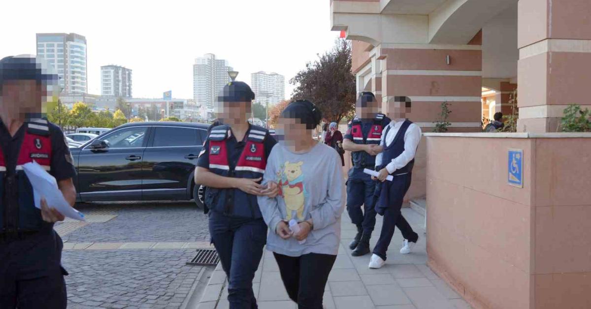 kastamonuda uyusturucu operasyonu metamfetaminle yakalanan iki supheli tutuklandi yDE3ziOi.jpg