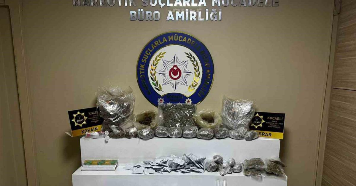 kocaelide uyusturucu operasyonu 9 kilo madde ele gecirildi 19XyhBqU.jpg