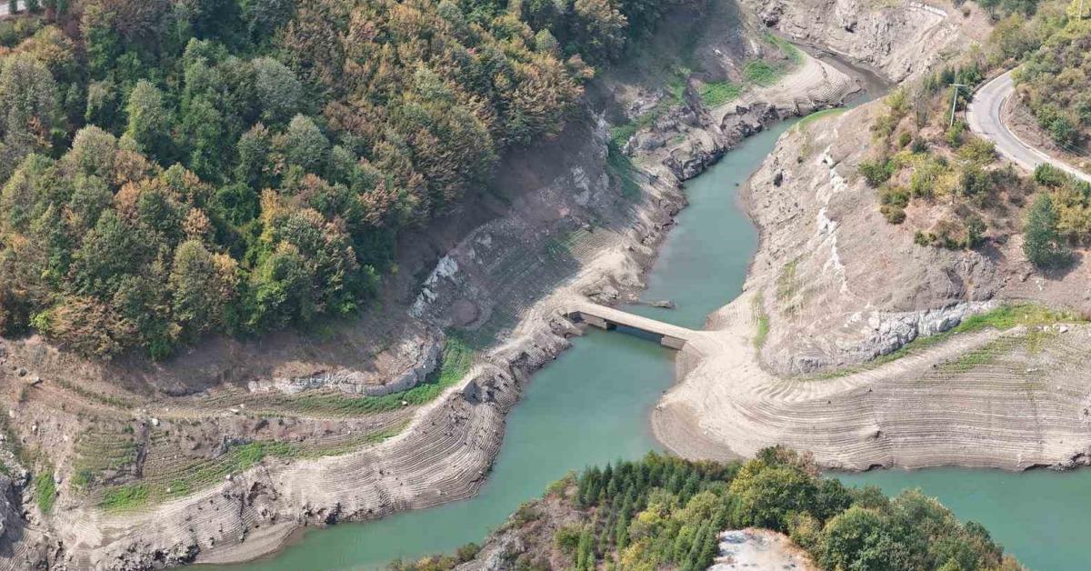 kocaelinin su kaynagi yuvacik barajindaki seviye dusuyor qEXbRyId.jpg