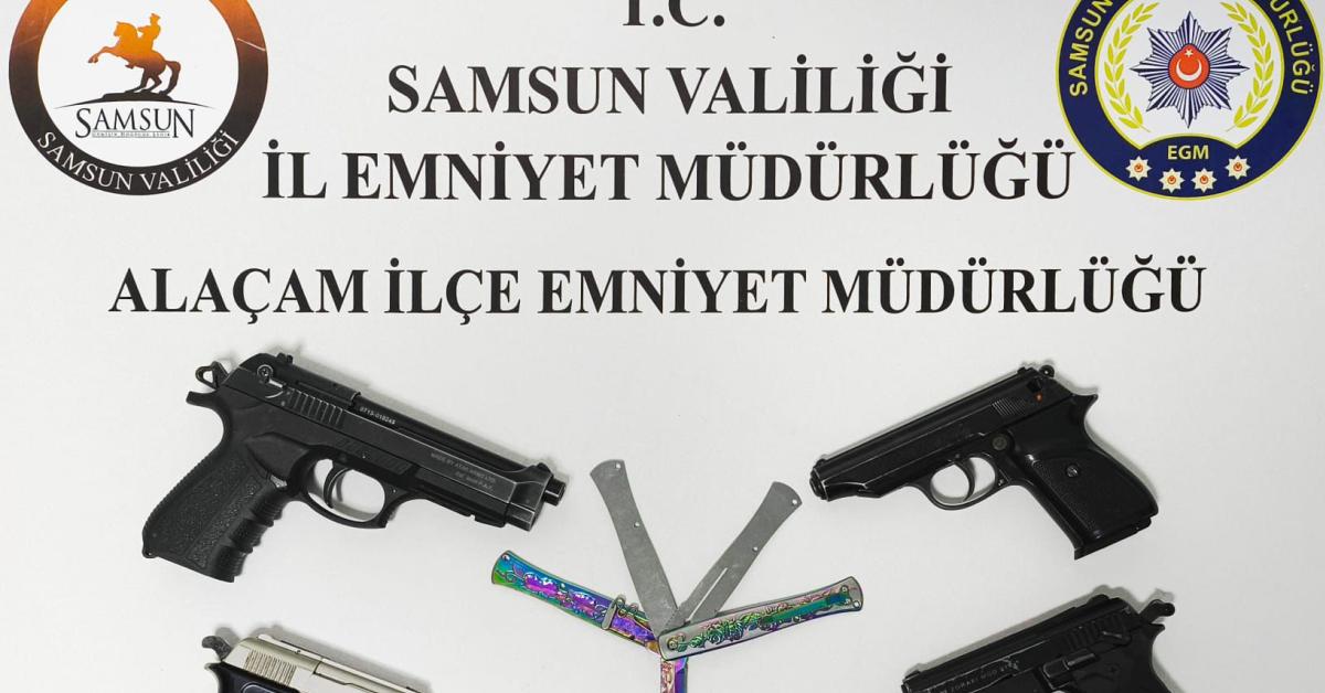 samsun alacamda ruhsatsiz silah operasyonu 4 silah ele gecirildi s4ETBrXU.jpg