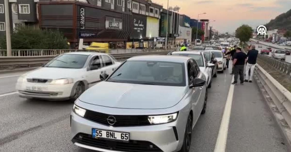 samsun ordu yolunda zincirleme trafik kazasi 7 arac birbirine girdi YQhzYM4H.jpg