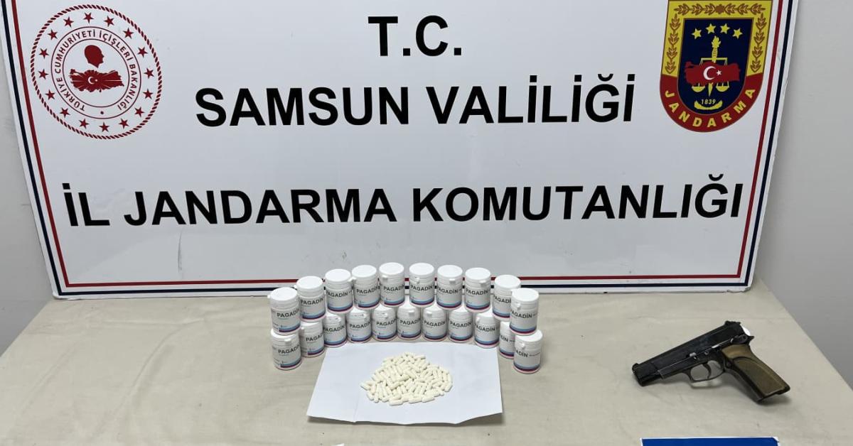 samsunda uyusturucu operasyonu 1317 sentetik ecza hapi ele gecirildi uPeTcWj4.jpg