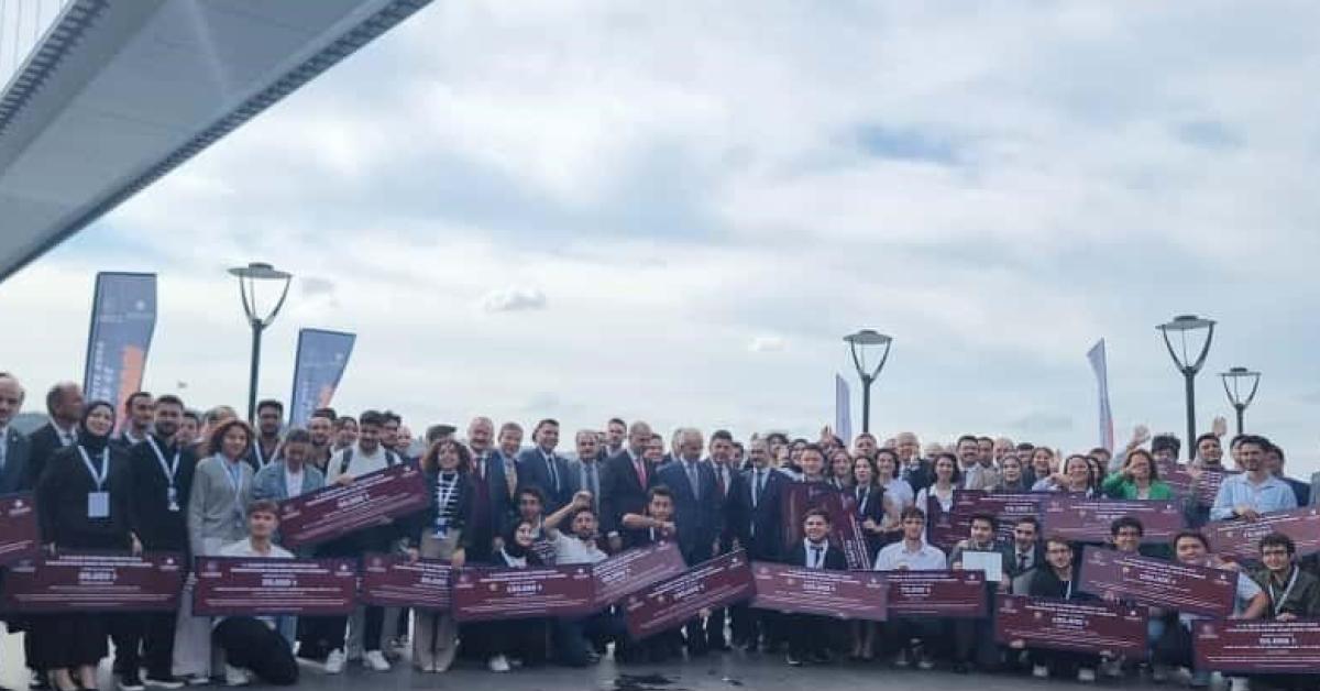 zonguldak beun ogrencisi ar ge yarismasinda odul kazandi 5RyiyVmb.jpg
