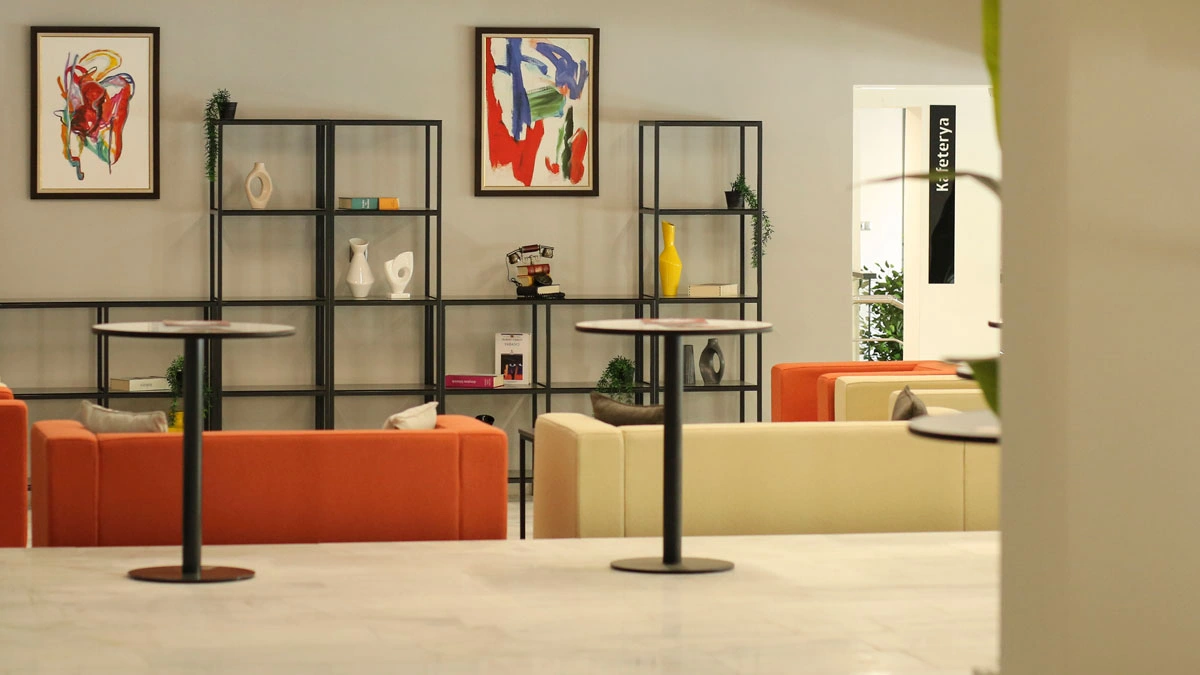 Ankara Çankaya Zafer Genç Akademi İçi