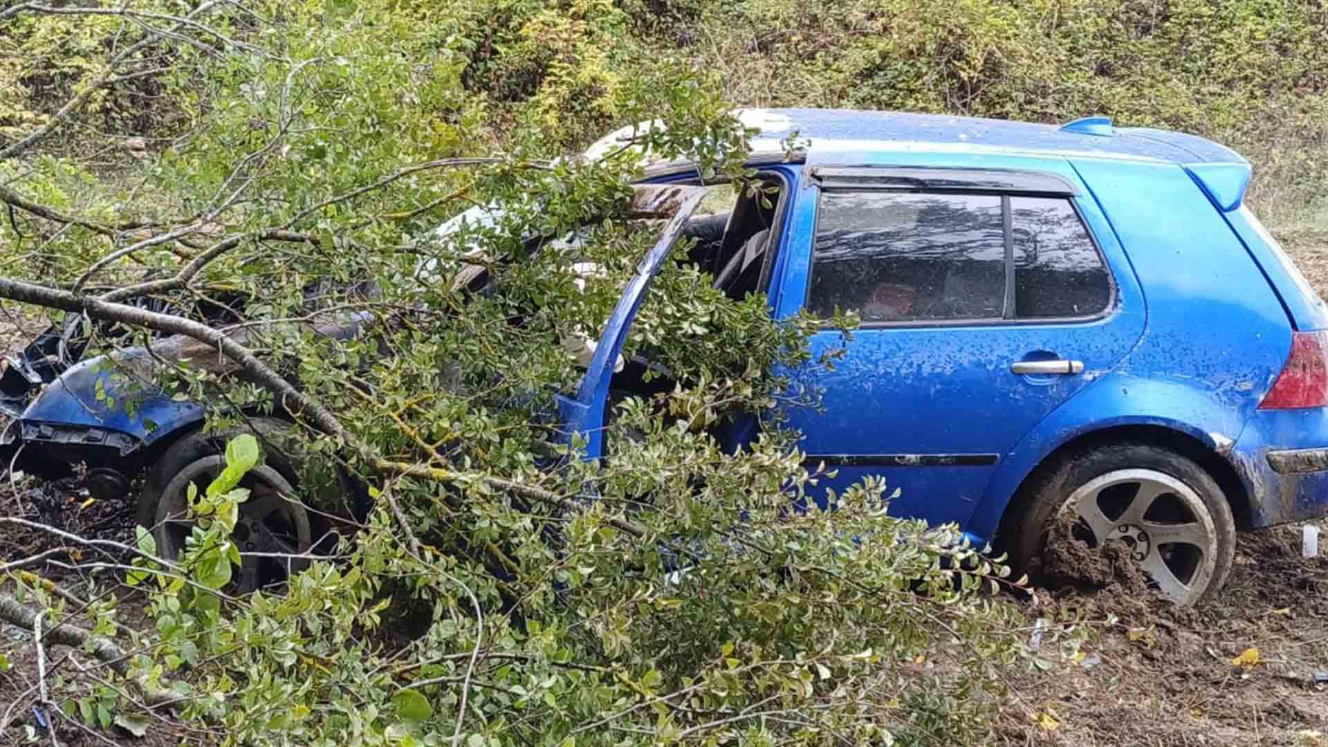 Bolu’da Kontrolden Çıkan Otomobil Tarla2ya Uç66u