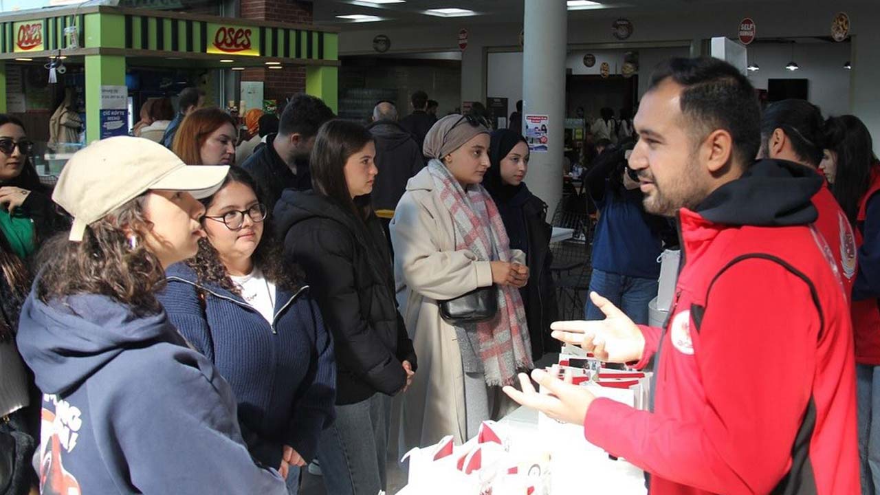 Bolu'da Öğrencilere Terör Bilgilendirmesi24