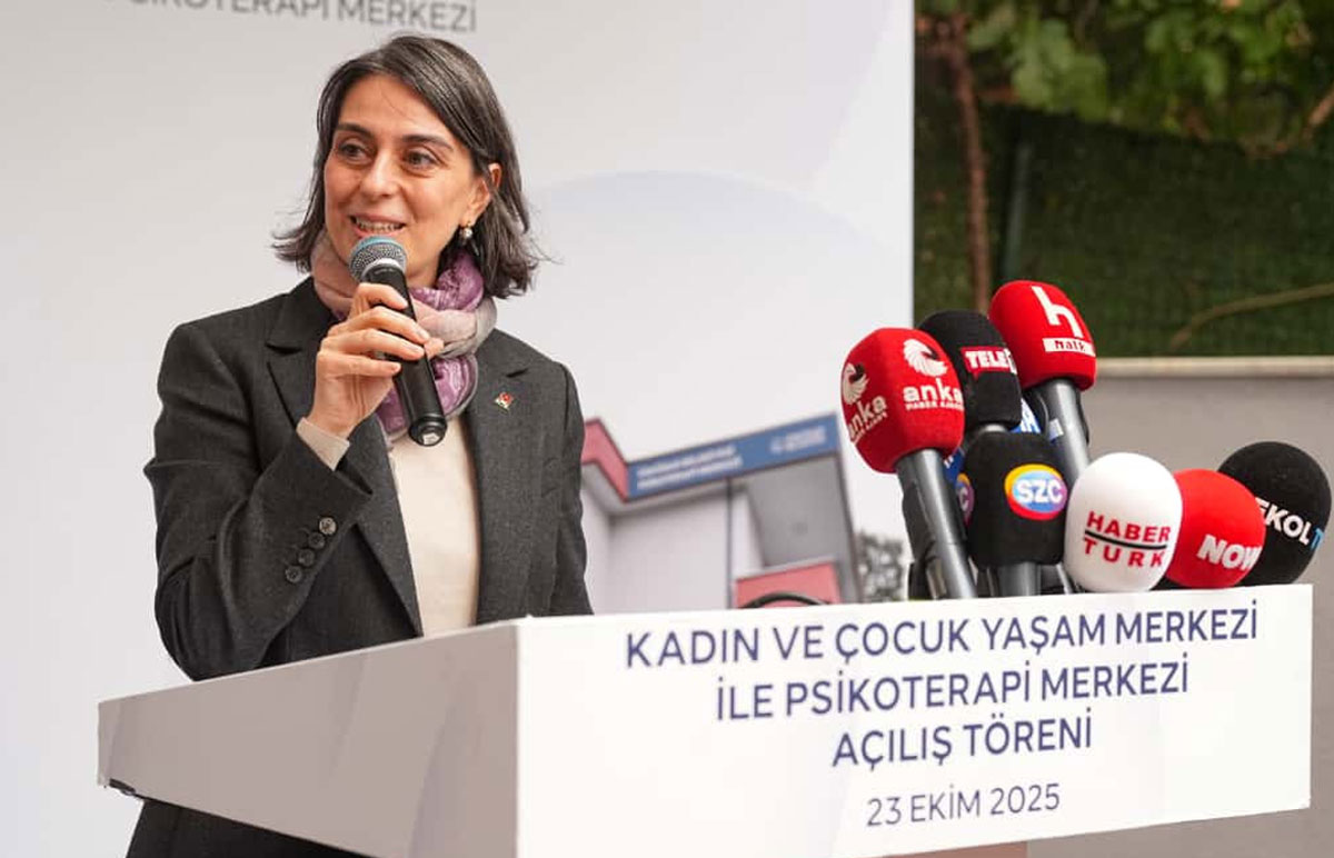 İstanbul Üskürdar Belediye Başkanı Sinem Dedetaş