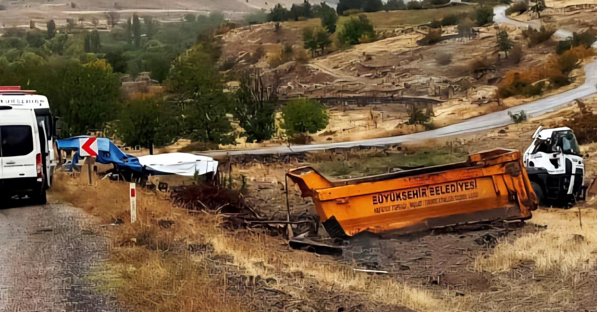 ankara gudulde kamyon devrildi gDeLEr7R.jpg