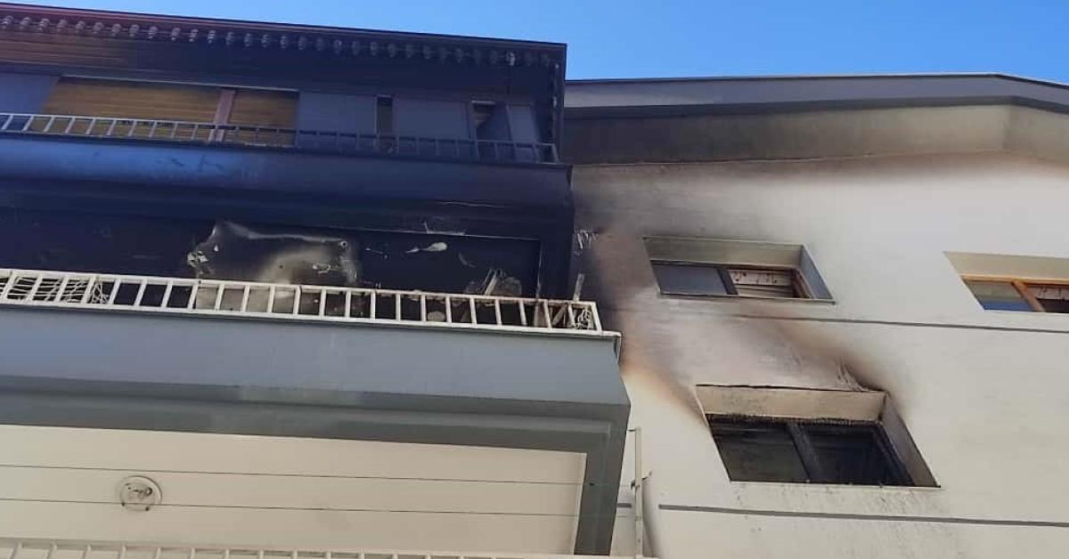 ankara keciorende 3 katli apartmanda yangin cikti T9kxVzSr.jpg