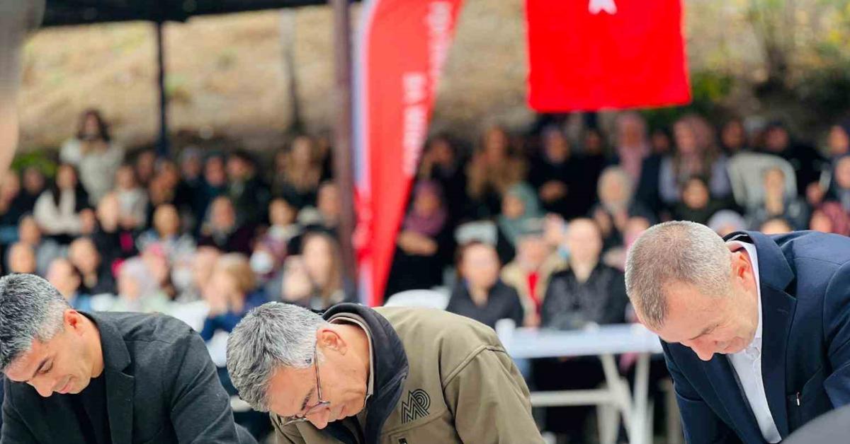 bilecikte kizildamlar kestane kabagi festivali coskuyla kutlandi ujjxfn7D.jpg