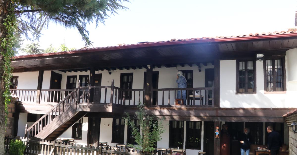 cankiridaki kaligrafi ustasi somut olmayan kulturel miras tasiyicisi oldu IsM2MAXG.jpg