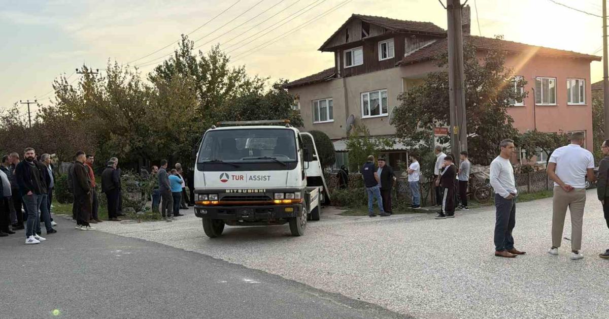 duzcede feci trafik kazasi iki kisi agir yaralandi zMuHUKMv.jpg