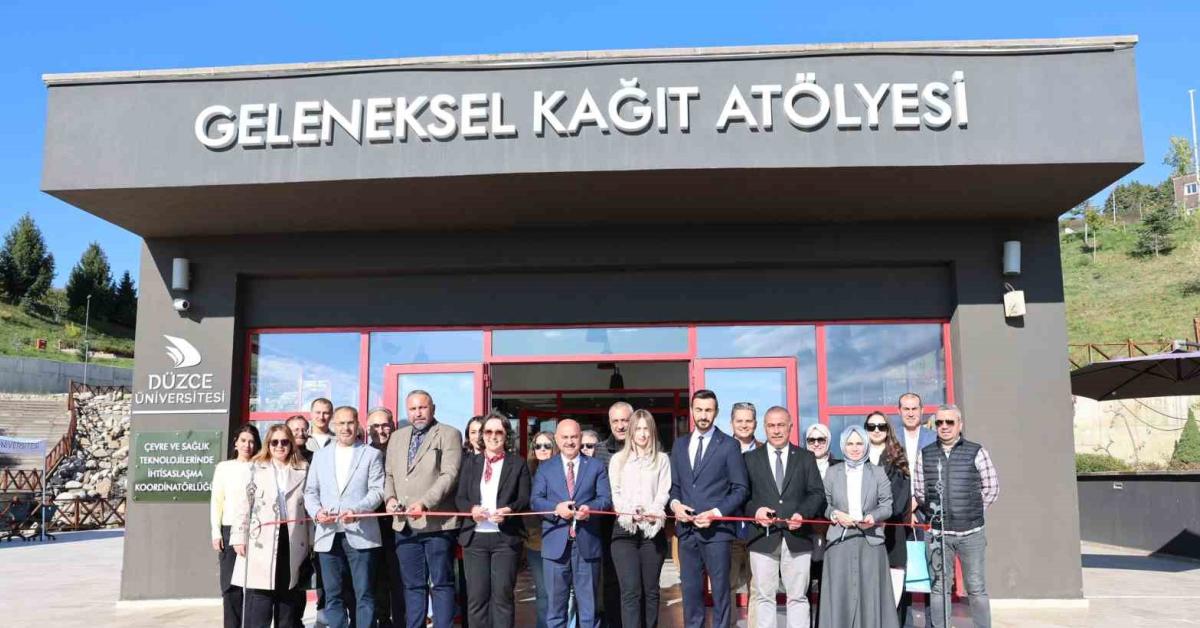 duzcede geleneksel kagit atolyesi acildi jg35B1ih.jpg
