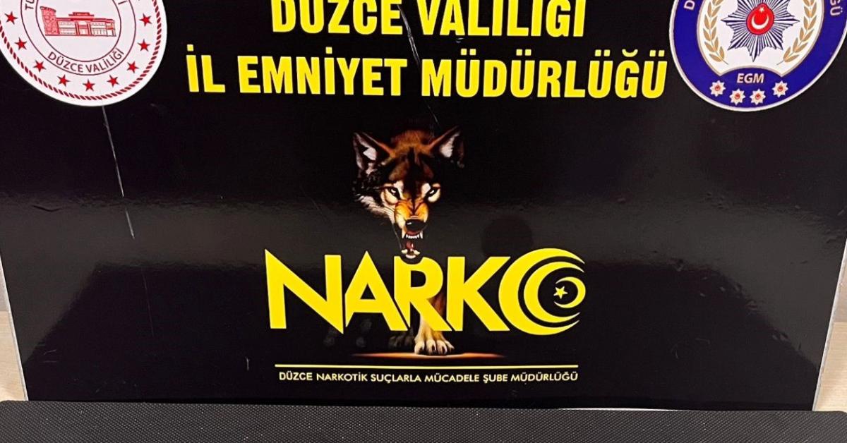 duzcede narkotik operasyonu genc supheli yakalandi TxSMDPHV.jpg