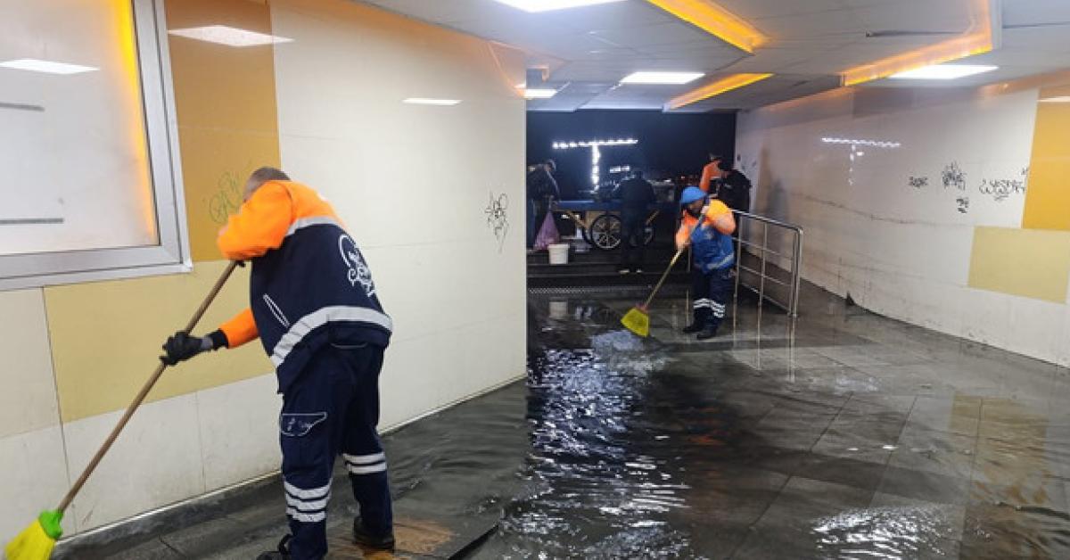 istanbulda siddetli yagislar hangi ilcelerde en fazla yagis dustu Wz3AFUnn.jpg