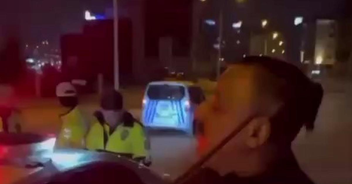 karabukte trafik denetiminde eglenceli anlar c8fbGJGq.jpg