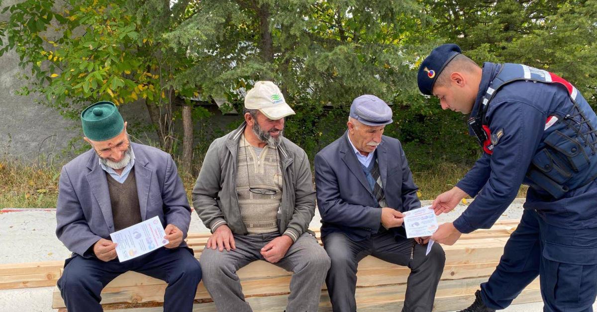 kastamonuda dolandiricilik faaliyetlerine karsi jandarmadan uyari egW5yTT8.jpg