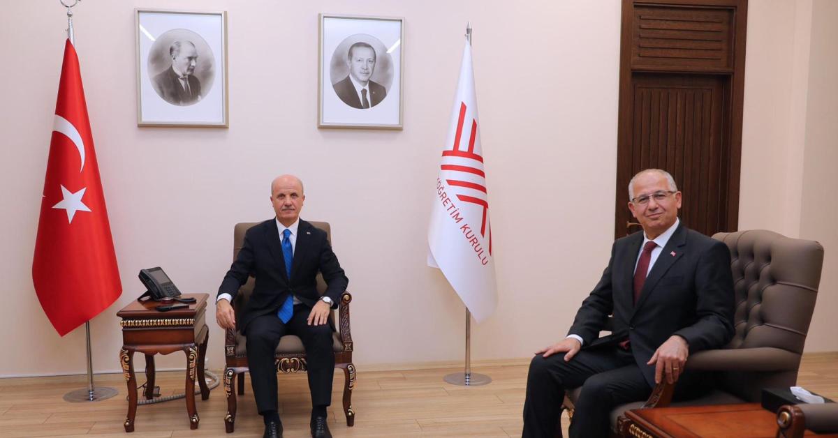 kocaeli universitesi rektoru canturk yok baskani ozvari ziyaret etti 8nlcEQ5H.jpg