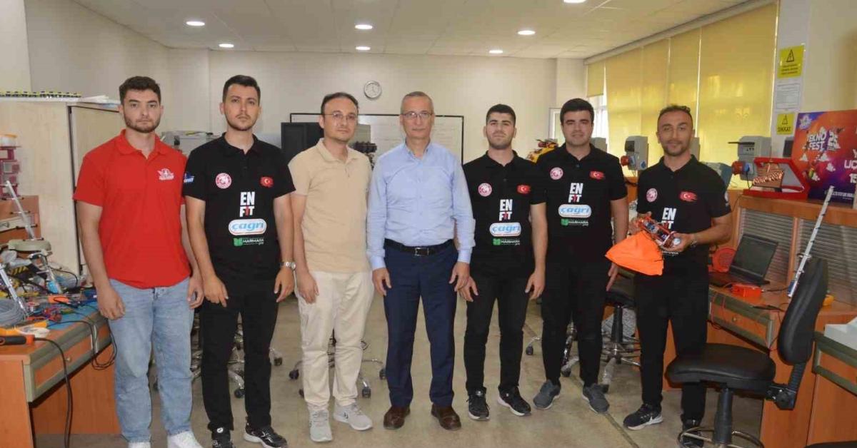 sakarya universitesi ogrencilerinden buyuk basari rRP4Eukn.jpg