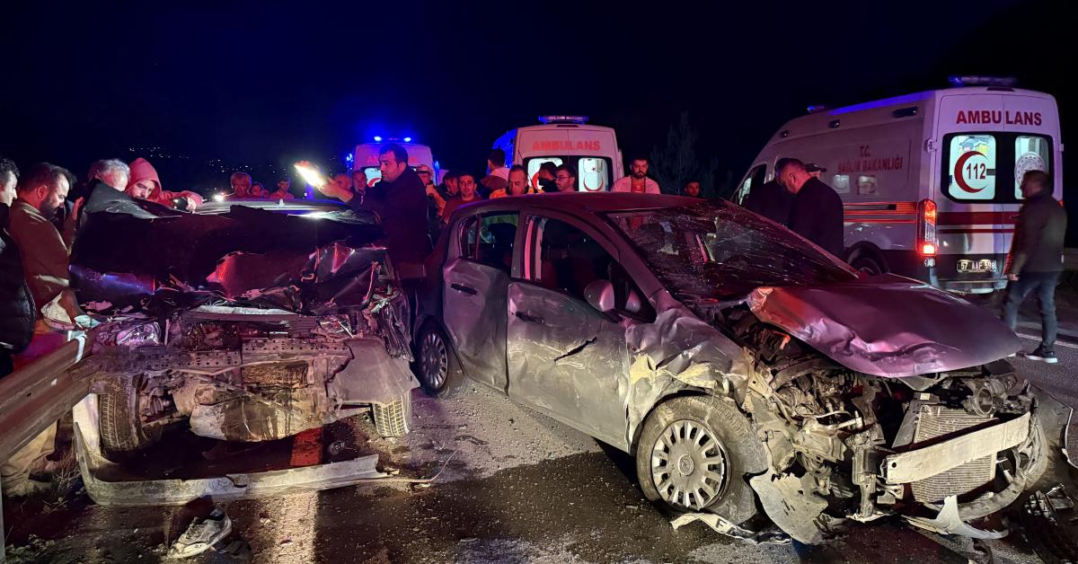 sinopta lastik degistirilen araca baska bir arac carpti GjDmXV1d.jpg