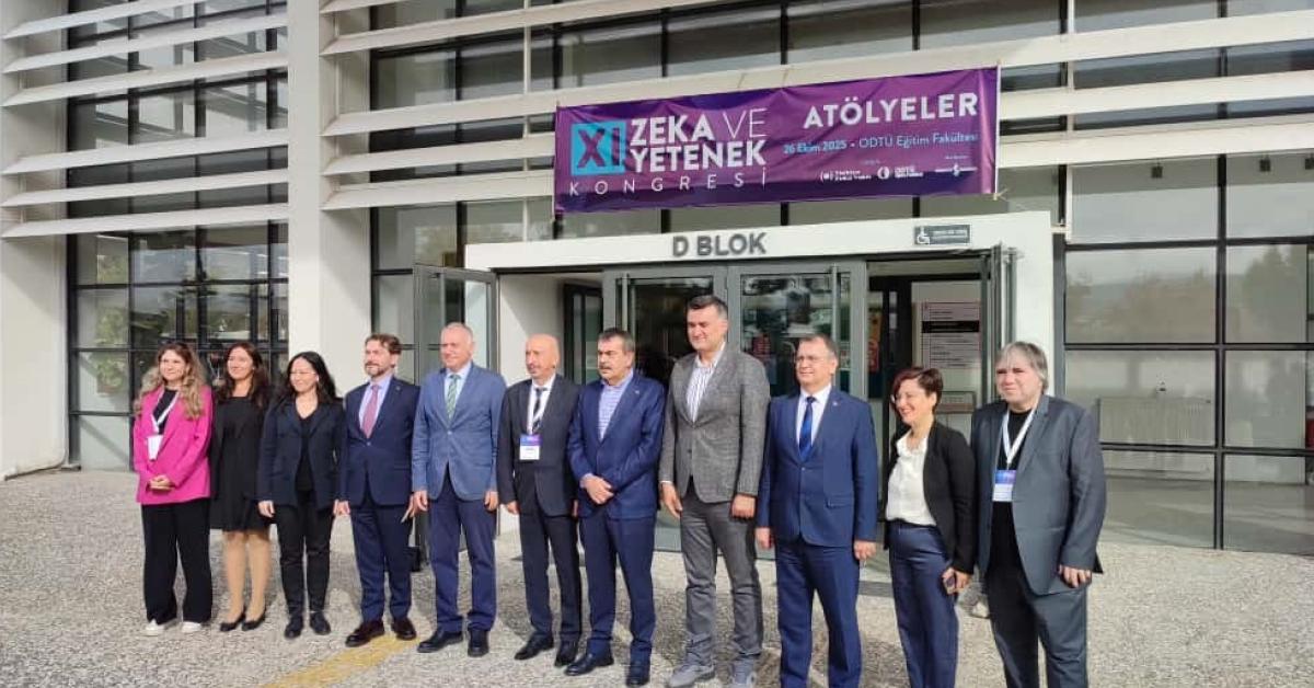 zeka ve yetenek kongresinde bakan tekinden vizyon mesaji 3388Od1q.jpg