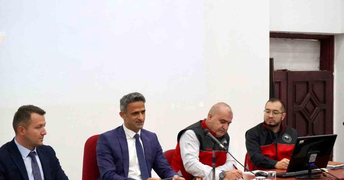 zonguldak caycumada kokarcalara karsi siki isbirligi nsprDM3P.jpg