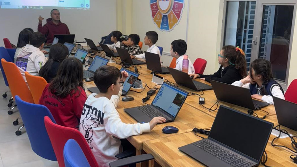 Bilim Sincan, ara tatil boyunca 6-11 yaş arası çocuklara yönelik çeşitli atölyelerle hizmet verecek.