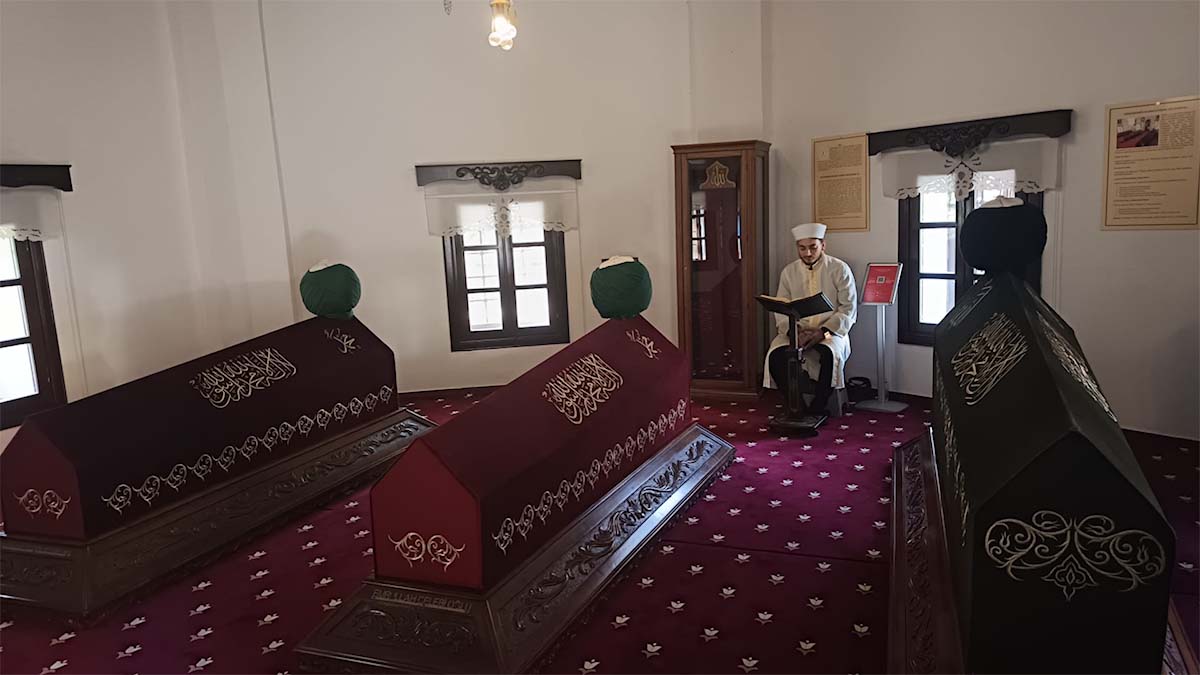 Bolu Akşemseddin Türbesi