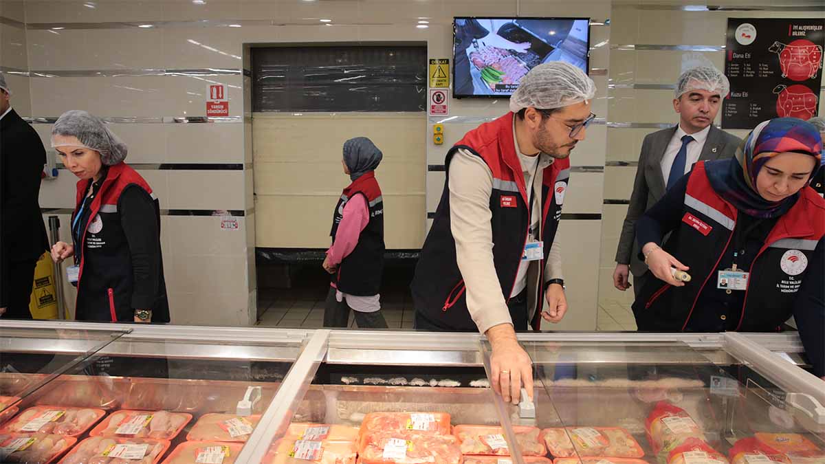 Bolu'da Gıda İşletmeleri Denetlendi