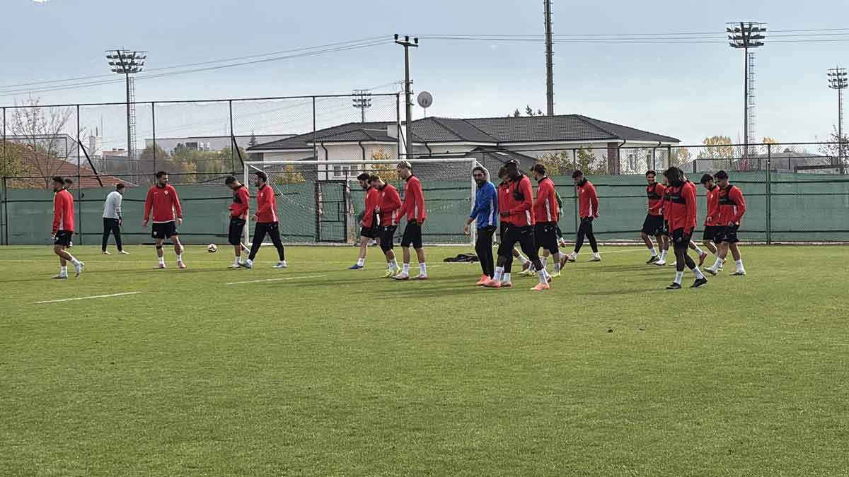 Boluspor Teknik Direktörü Arslan 44