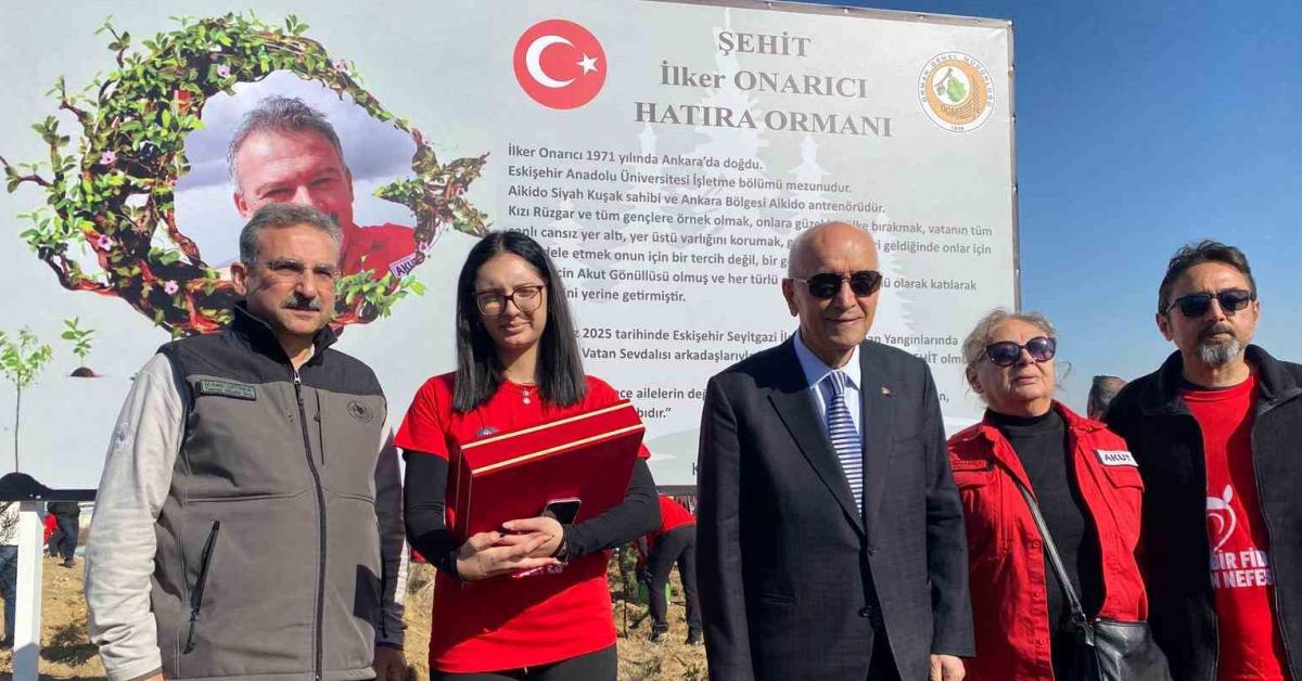 ankarada orman sehitleri icin fidan dikildi G3kcb4LT.jpg