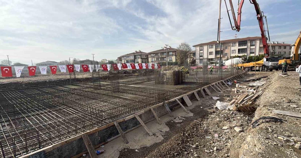 duzcede 19 mayis spor kampusunun temel atildi EPnkHiNi.jpg