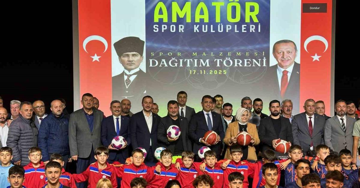 duzcede amator spor kuluplerine 1 milyon 100 bin liralik destek saglandi iiXUBR35.jpg