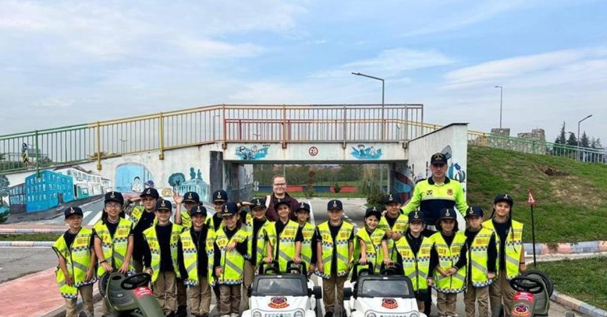 duzcede gelecegin guvenli suruculeri yetisiyor s7mvUznb.jpg