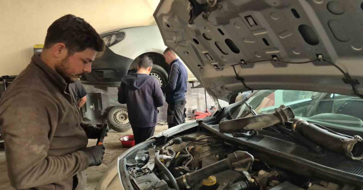 duzcede kis bakimi uyarisi hayati oneme sahip jLBqwfrw.jpg