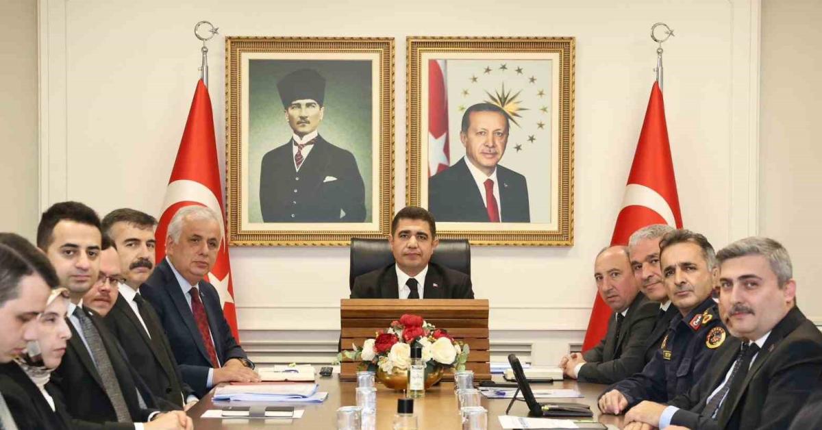 duzcede kis tedbirleri masaya yatirildi Wq8F7KR8.jpg