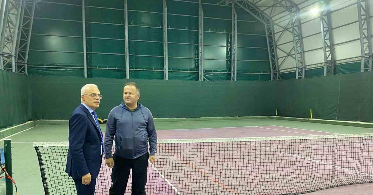 duzcede sporculara destek ziyareti tFOaO92O.jpg