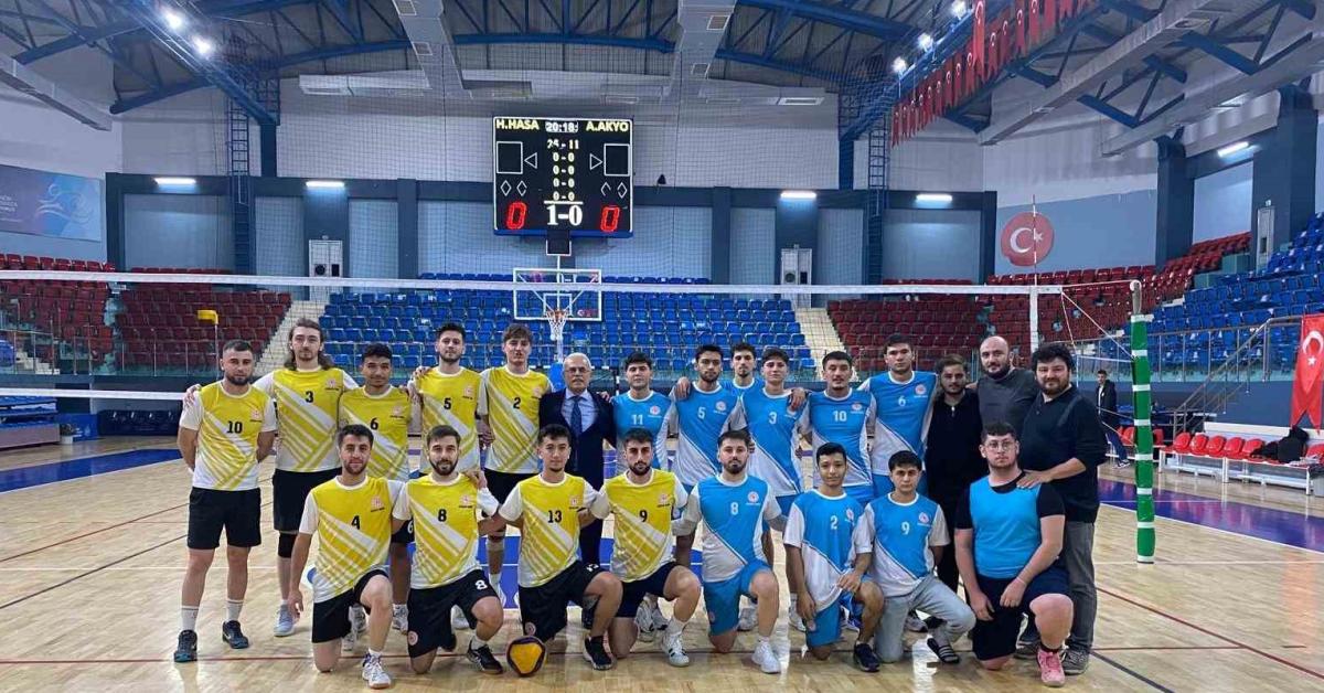 duzcede voleybol turnuvasi heyecani LqZDZ54V.jpg