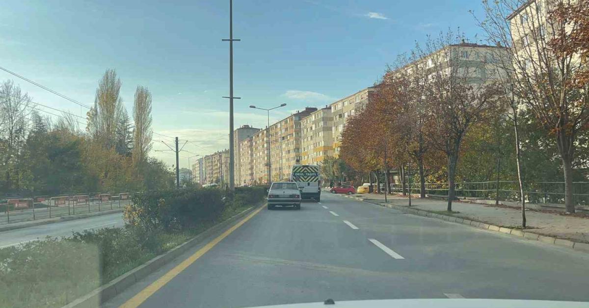 eskisehirde abarti egzozlu arac vatandaslari rahatsiz etti dflhWRWc.jpg