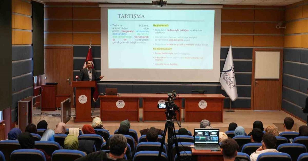 karabukte tez yaziminda basari icin ipuclari anlatildi ggwekhUt.jpg