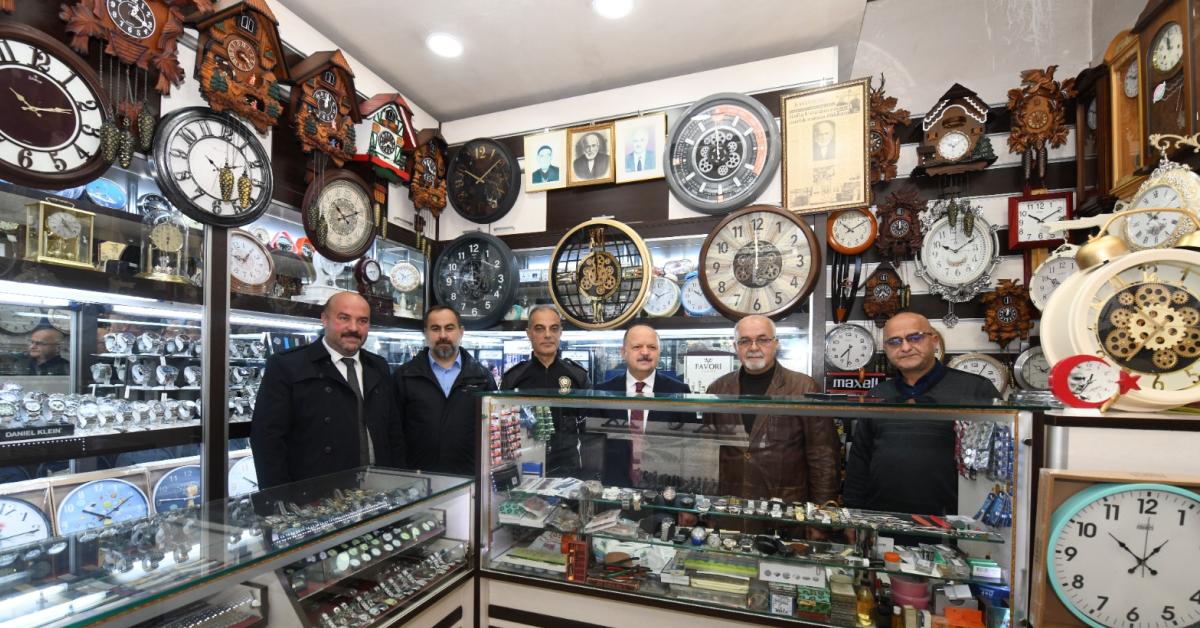 kastamonuda vali dallidan esnaf ziyareti E4rZvqgQ.jpg