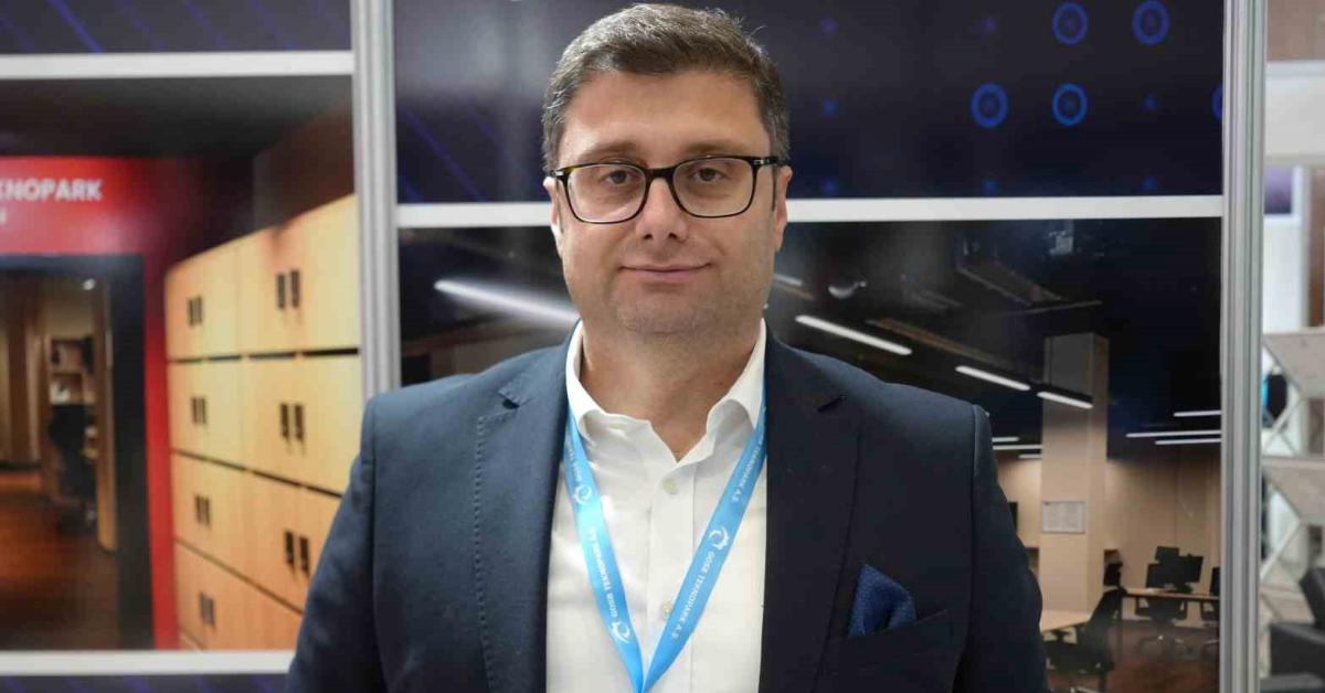 kocaeli bilisim fuarinda yapay zeka konusuldu TALKYt7H.jpg