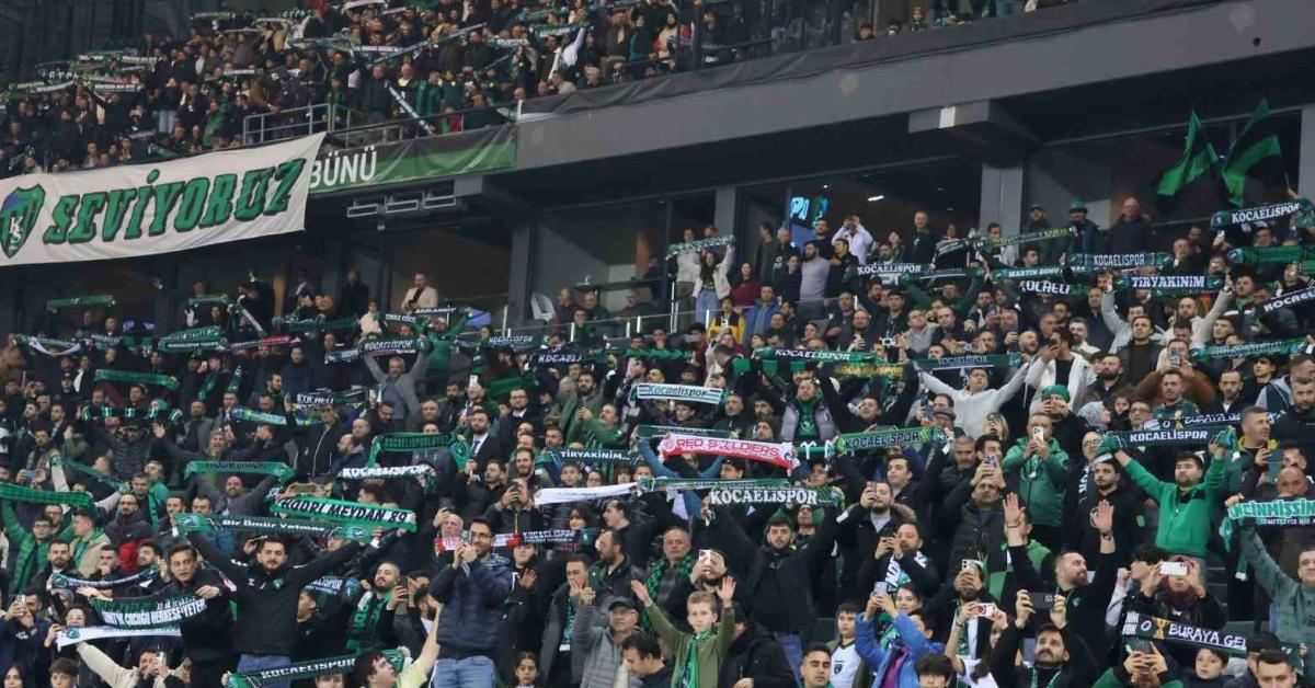 kocaelisporgalatasaray macinda desibel rekoru denemesi yapilacak mEsbvZEJ.jpg