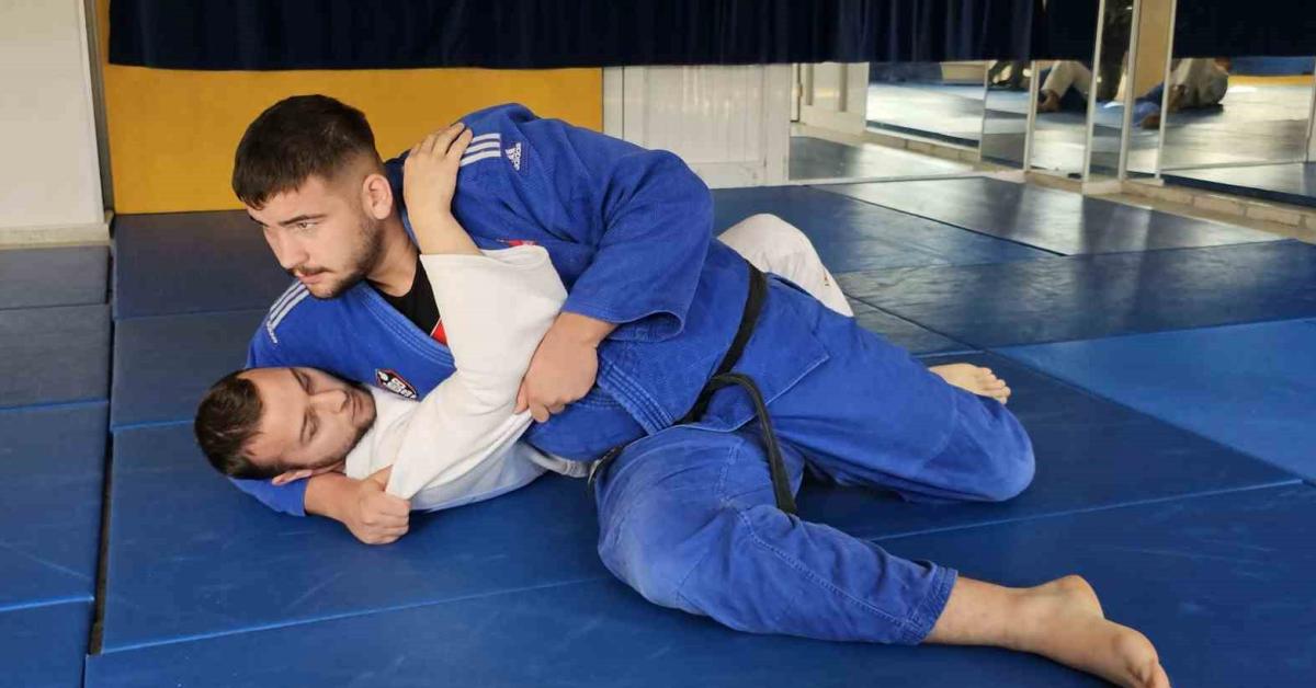 zonguldakta genc judocu balkan sampiyonu oldu giZlp1V5.jpg