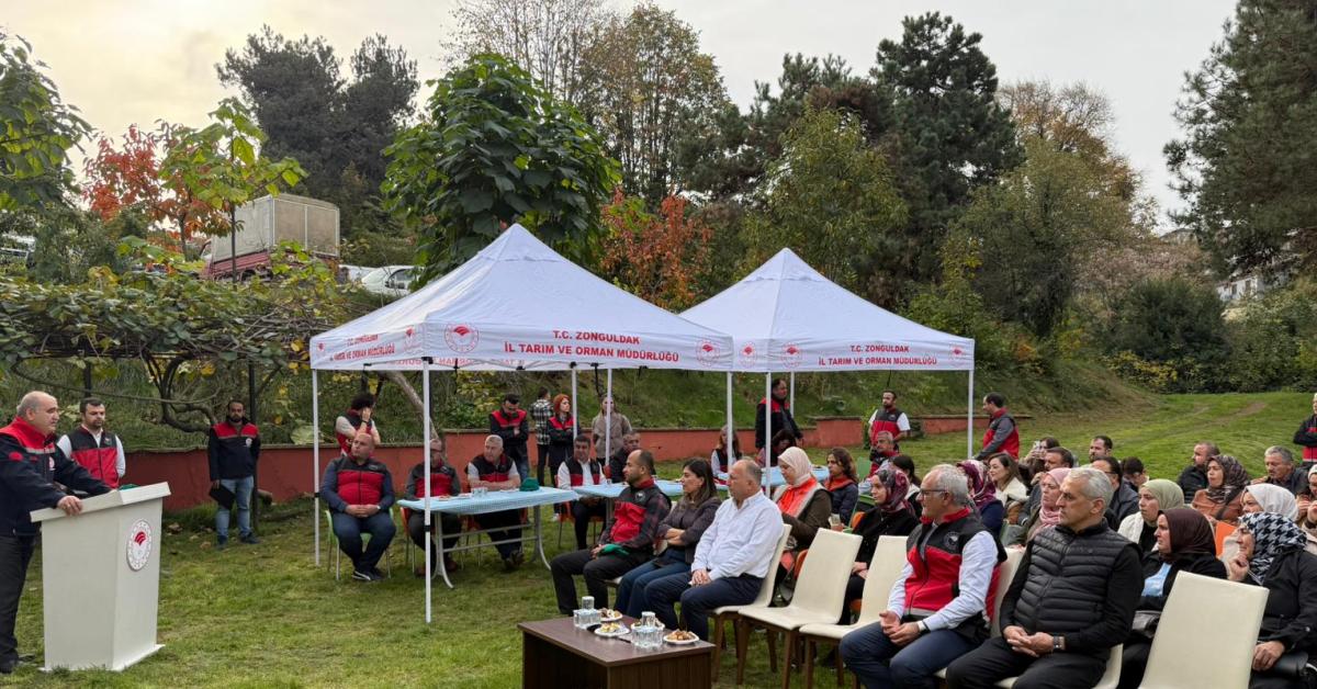 zonguldakta kestane bali icin ekipman dagitimi gerceklesti 28SFuDSP.jpg